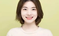 我半夜摸睡着的妺妺下面的小说